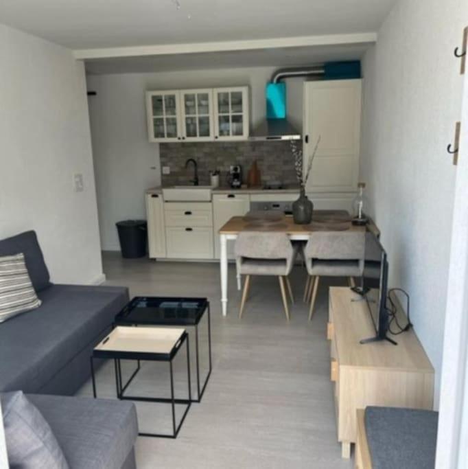 Appartement douillet, aménagé proche riviera. Attalens Extérieur photo